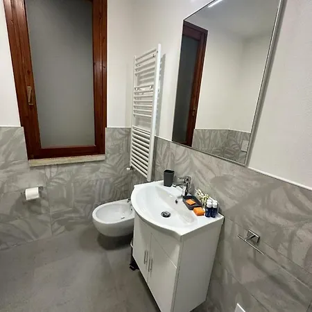 Cavour Center Apartmán *